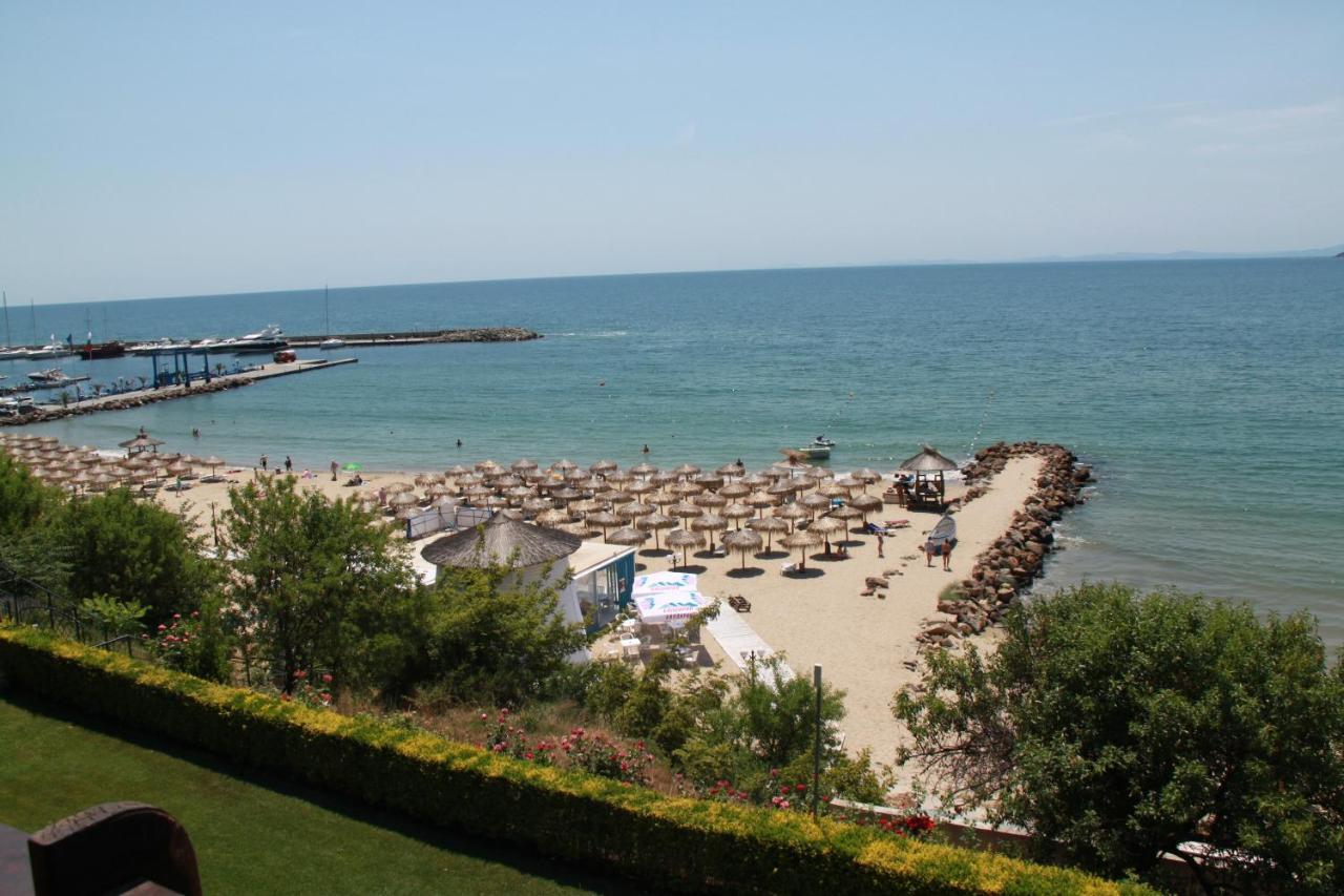 Bademite Apartments Sveti Vlas Eksteriør billede