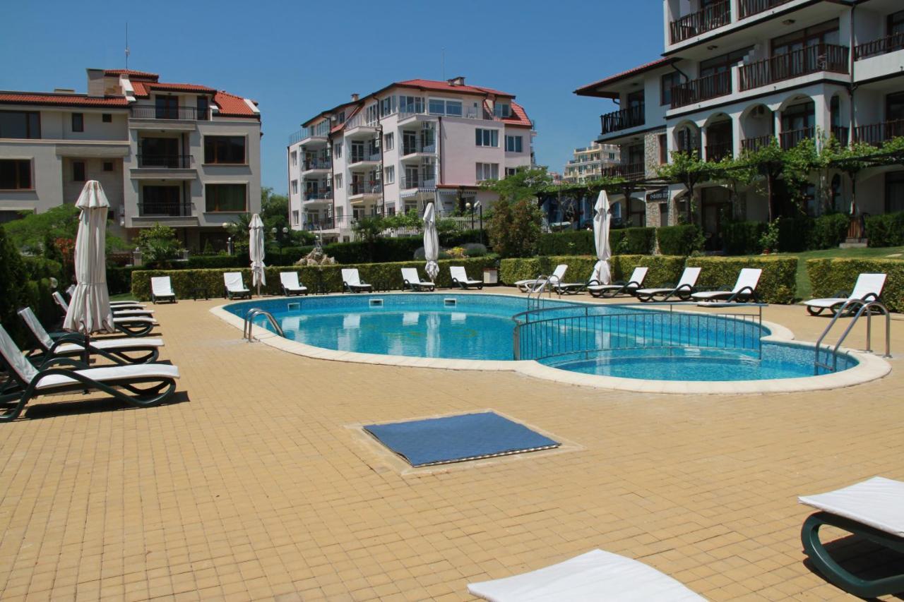 Bademite Apartments Sveti Vlas Eksteriør billede