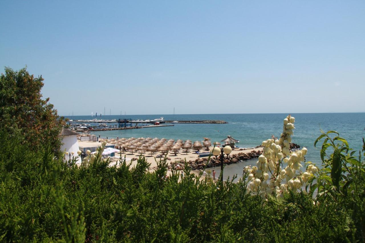 Bademite Apartments Sveti Vlas Eksteriør billede