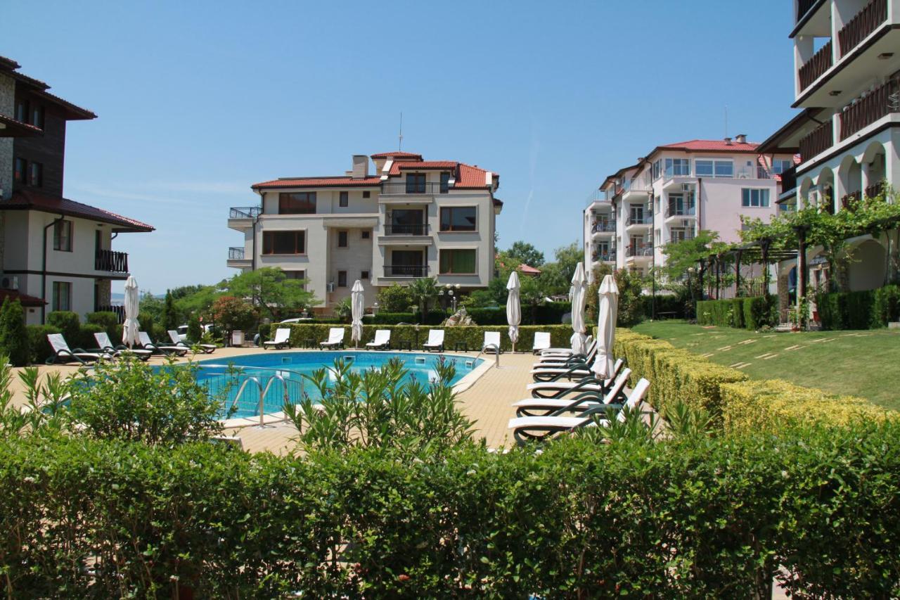Bademite Apartments Sveti Vlas Eksteriør billede