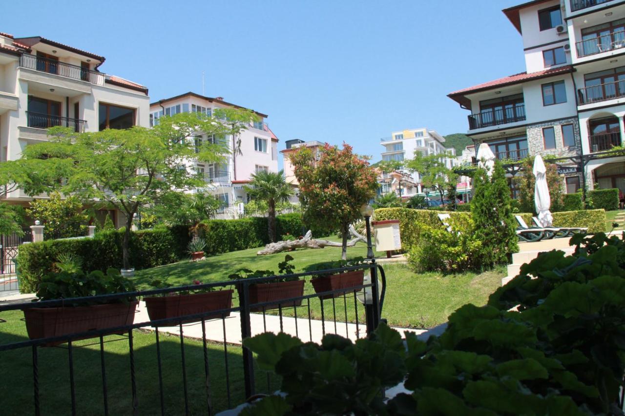Bademite Apartments Sveti Vlas Eksteriør billede