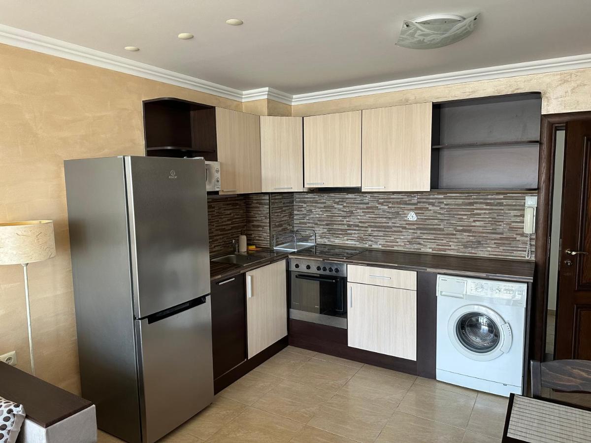 Bademite Apartments Sveti Vlas Eksteriør billede