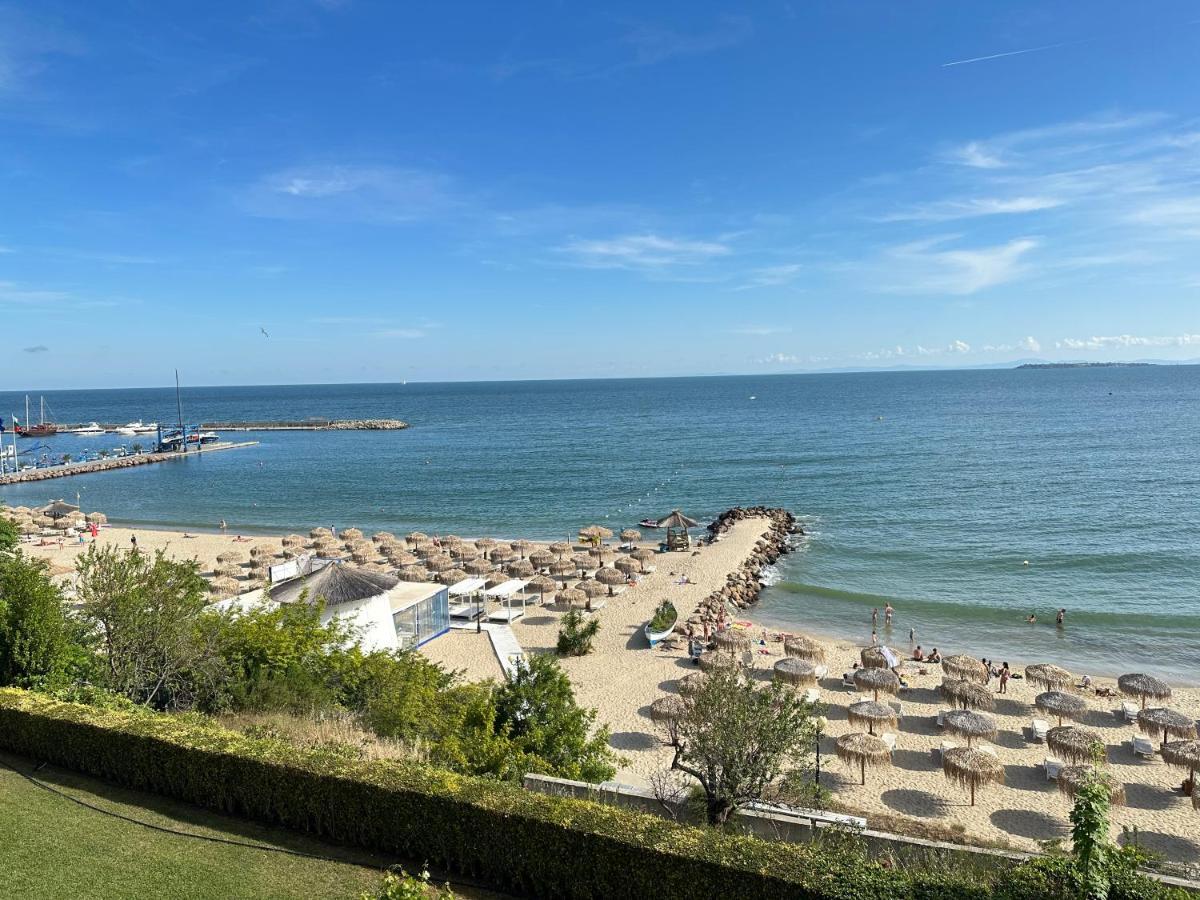 Bademite Apartments Sveti Vlas Eksteriør billede
