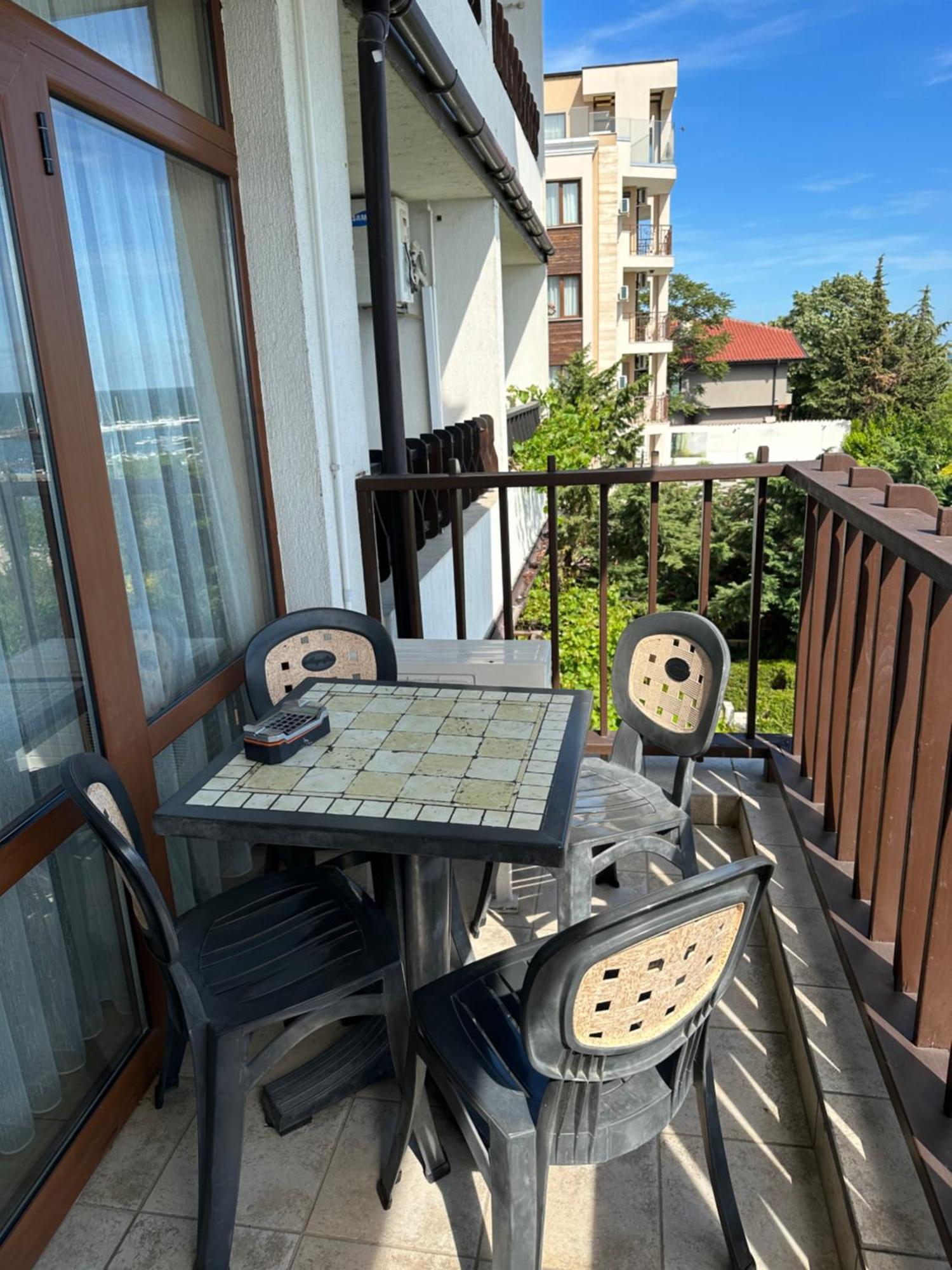 Bademite Apartments Sveti Vlas Eksteriør billede