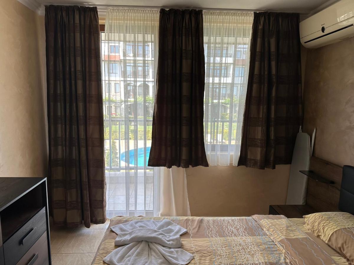 Bademite Apartments Sveti Vlas Eksteriør billede